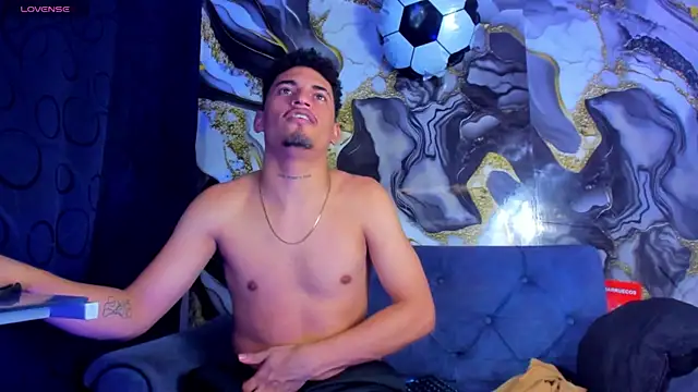Ares_DAMM Live XXX-chat