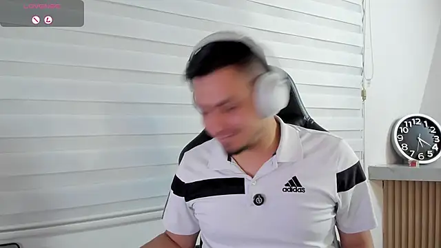 Rick_Adams – Naživo XXX chat