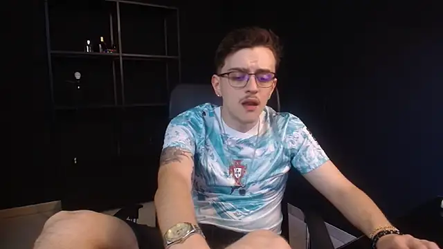 FelixStarkk Adlı Modelin Canlı XXX Sohbeti