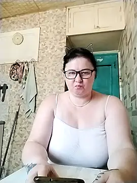 Holly-69 Adlı Modelin Canlı XXX Sohbeti