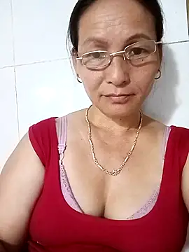 Cucci07 লাইভ XXX চ্যাট