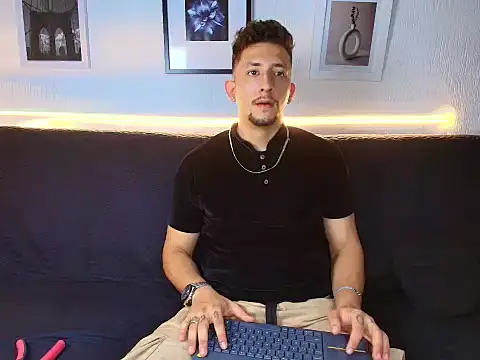 Sr_Maykol's Live XXX Chat