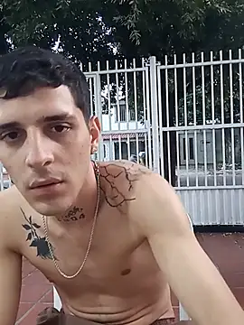 Chat +18 de boy_max_latin ao vivo