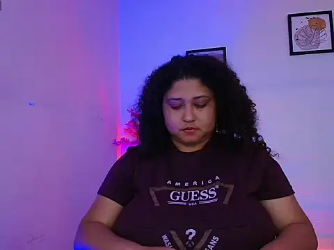 Ayliinn_ Chat XXX in diretta