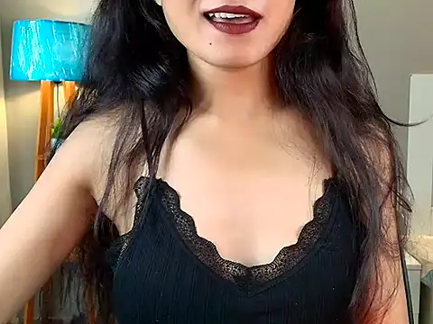 Your-mansi Adlı Modelin Canlı XXX Sohbeti