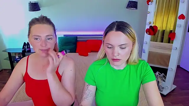 XXX chat uživo modela MagicEyess