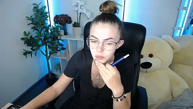 Ritaneer 라이브 XXX 채팅