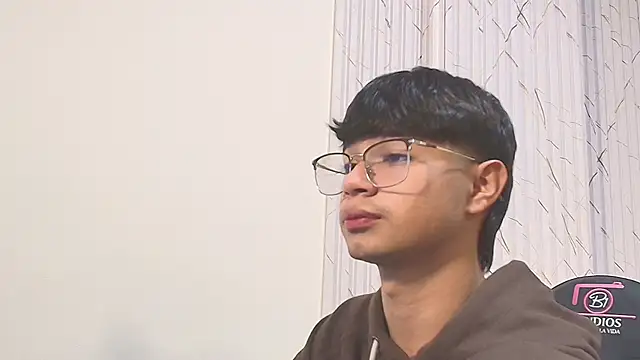 Spark_tay – Naživo XXX chat