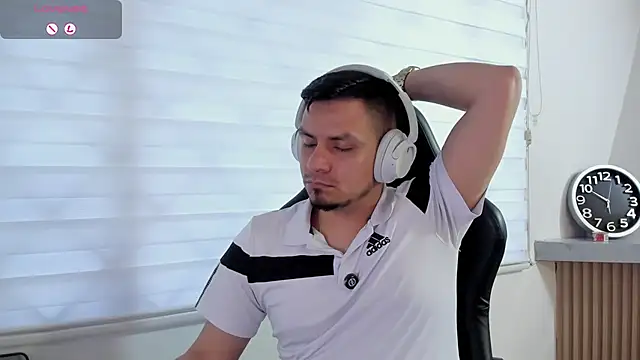 Živý XXX chat Rick_Adams