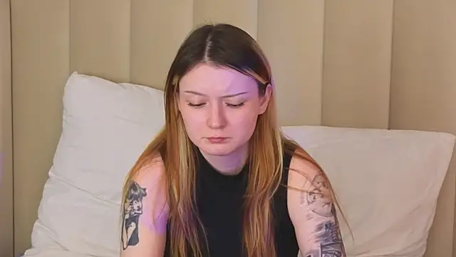 AlyssFrost Chat XXX in diretta