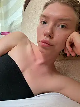 دردشة Lisaaa_Alisa الجنسية المباشرة