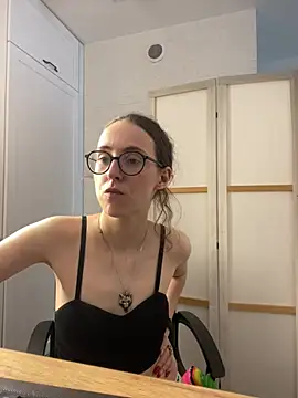 MartiniiSelenna's Live XXX Chat