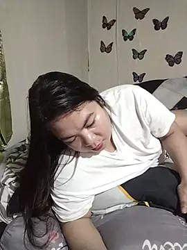 Safiyawild69 Adlı Modelin Canlı XXX Sohbeti