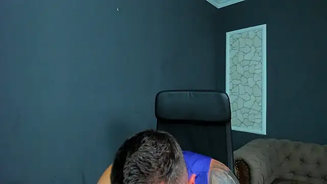 BrianHunts live XXX chat