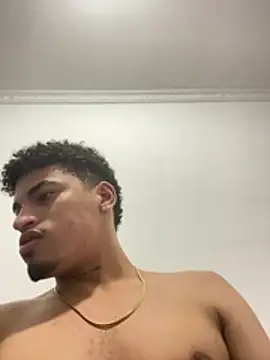 Ares_DAMM Live XXX-Chat
