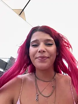 RiriRoseey live XXX chat