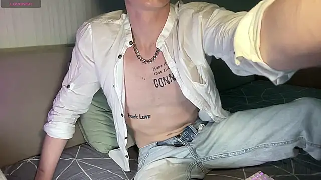 Travis_Gracile – Naživo XXX chat