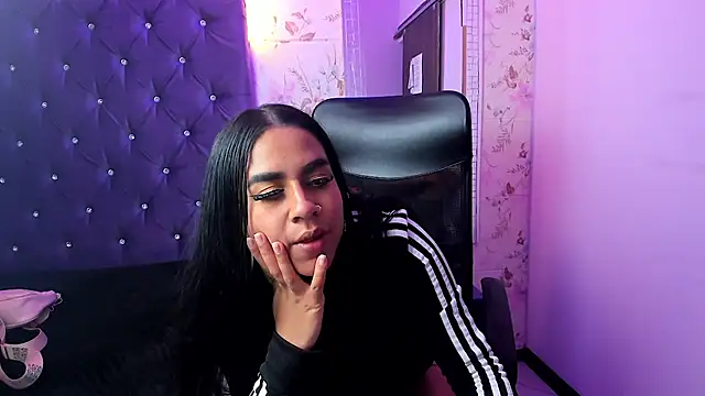 Scarlett_Moom élő XXX-chatje