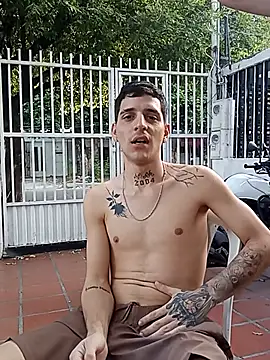 boy_max_latin Chat XXX in diretta