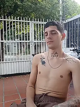 XXX chat uživo modela boy_max_latin