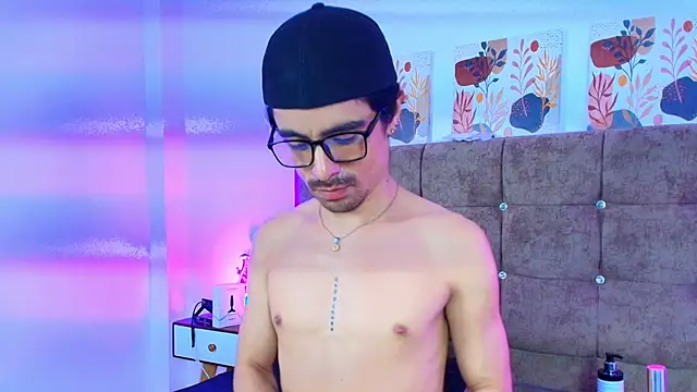 Ethan_Briggs_'s Live XXX Chat