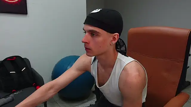 Živý XXX chat David_Heath