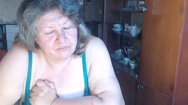 HotLusi Adlı Modelin Canlı XXX Sohbeti