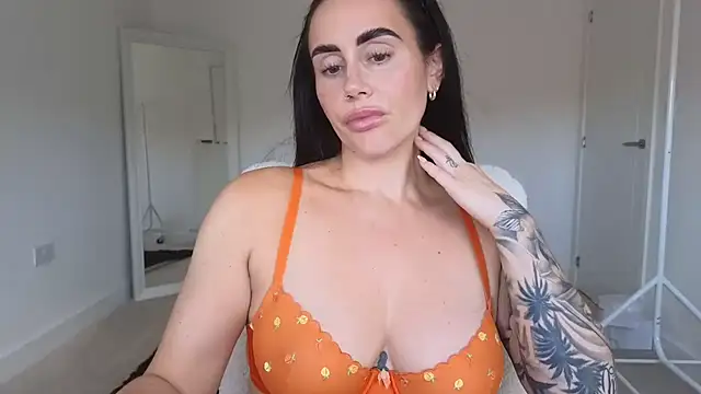 Chat XXX ao vivo de LibbyLoveHeartx