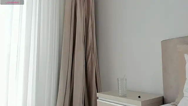 Онлайн чат XXX VickyStonee