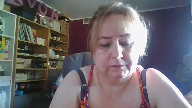 Živý XXX chat Iwenne