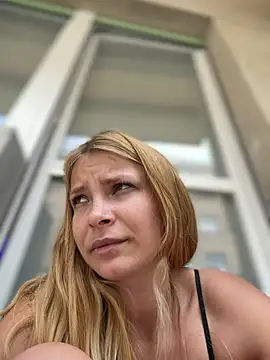 AnastasiaAniess élő XXX-chatje