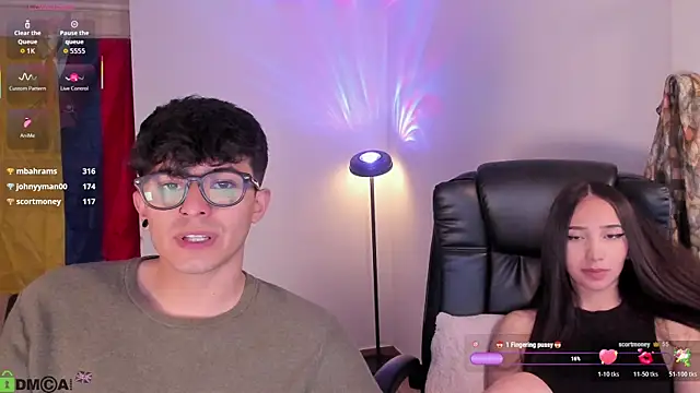 Mikeyvioleta_: απευθείας συνομιλία ΧΧΧ