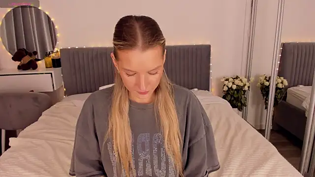 CassieRayss Chat XXX in diretta