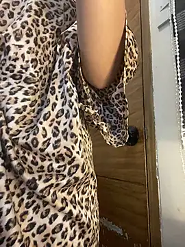 Chat +18 de hugecock_cali ao vivo