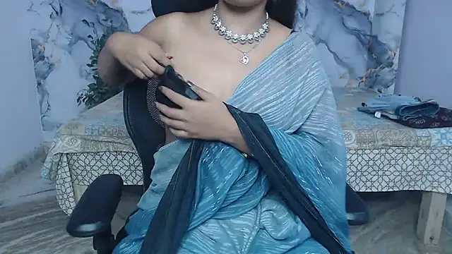 Deevisha-queen's Live XXX Chat