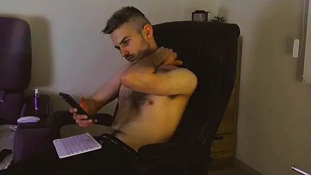 Magic_Storms – Naživo XXX chat
