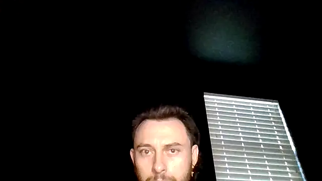 Mikecloudyhawk's Live XXX Chat