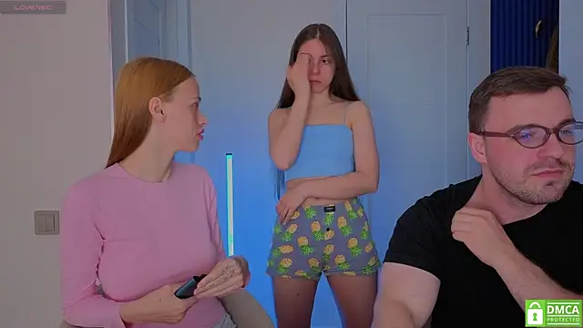Webkamerová show fcjuicy_pussy