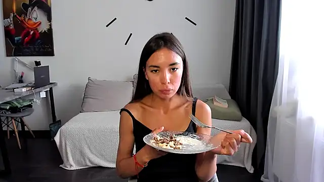 Онлайн чат XXX nilliluv