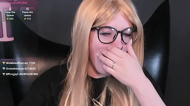 دردشة CathyAdams الجنسية المباشرة