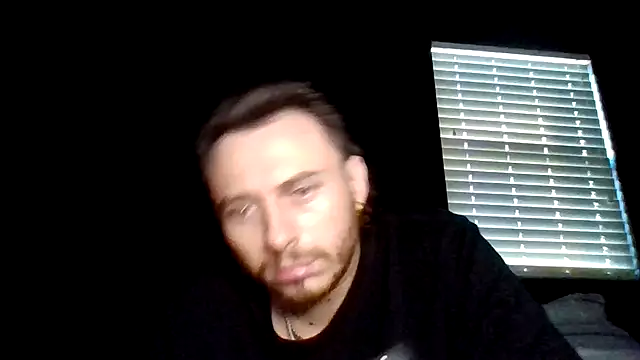 Mikecloudyhawk – Naživo XXX chat