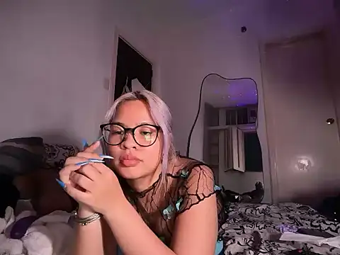 Tina_Slick Obrolan Langsung XXX