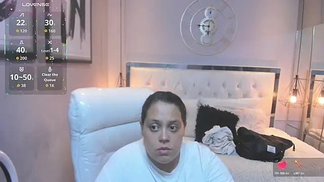 zara_moon1 Adlı Modelin Canlı XXX Sohbeti