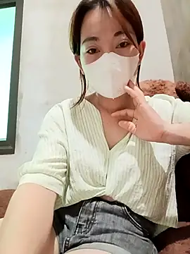 -Trinina-'s Live XXX Chat