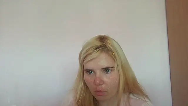 HornyElena's Live XXX Chat