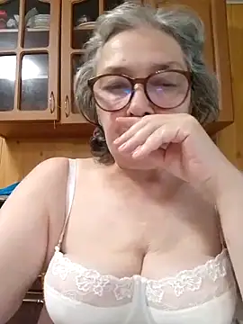 Chat XXX en directo de IrinaSweet54