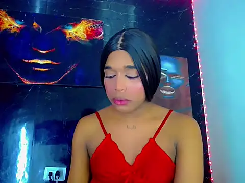 แชท XXX สดของ SaramyBigcock