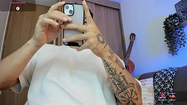 alejandro_starkn Live XXX chat