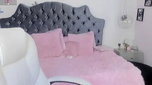 Chatroom XXX en direct de conny__curly