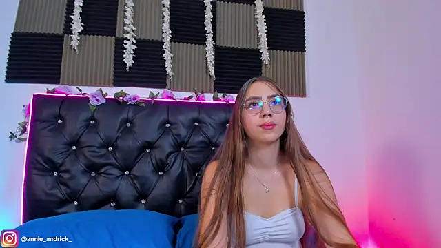 XXX chat uživo modela _Annie_Andrick_